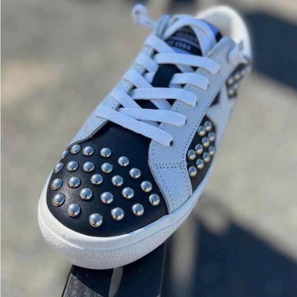 VINTAGE HAVANNA Leather Angie Studded Sneakers - Picture 4 of 8